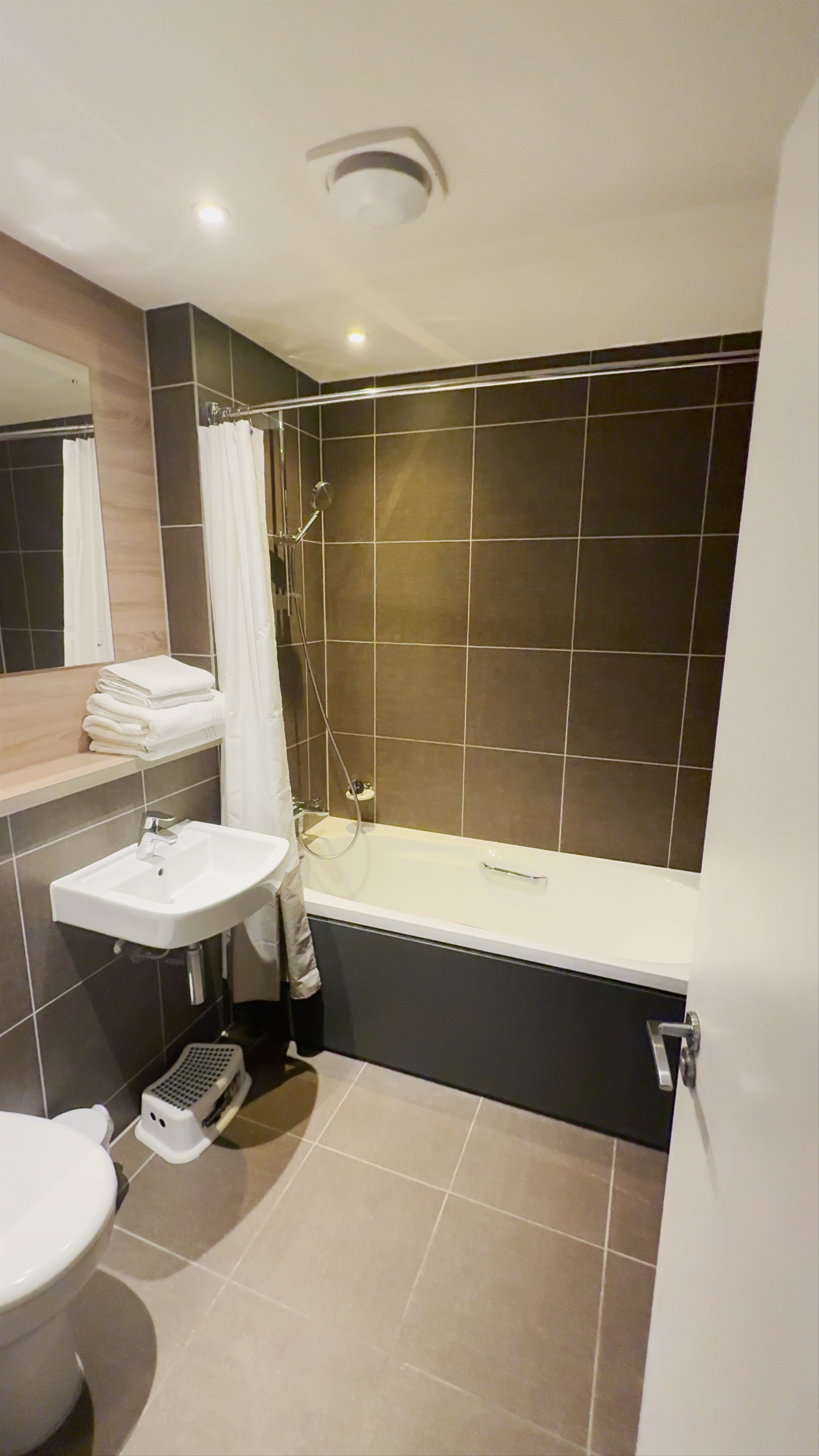 Cozy Forest Retreat at Center Parcs Woburn Forest