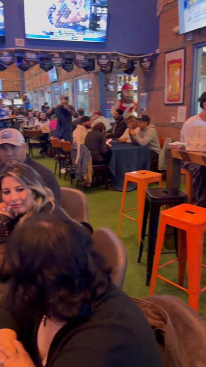 Best Ball - Sports Bars Near Me - Van Nuys, California