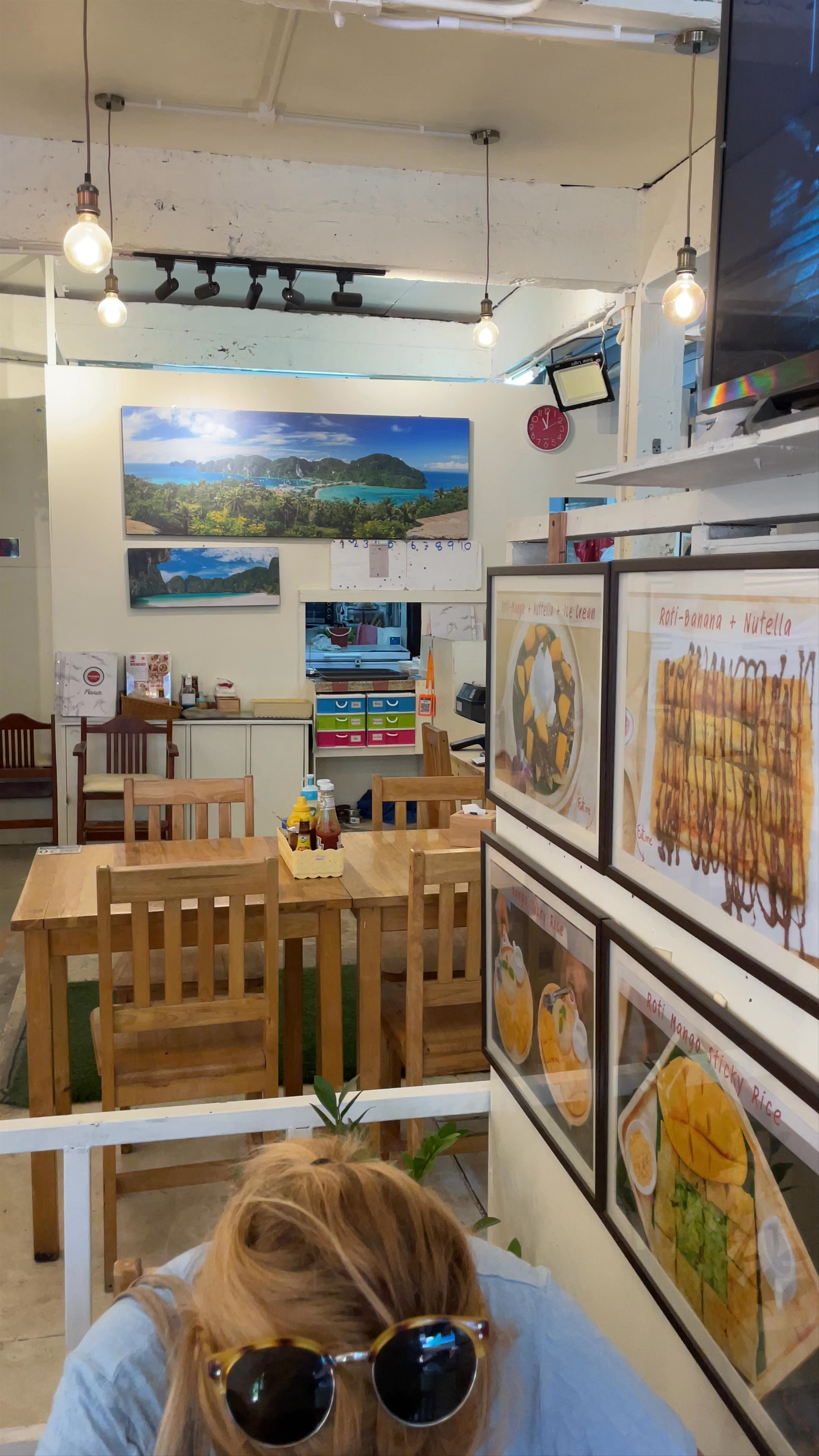 Inside October Resto: Cozy Thai Eatery in Mueang Krabi