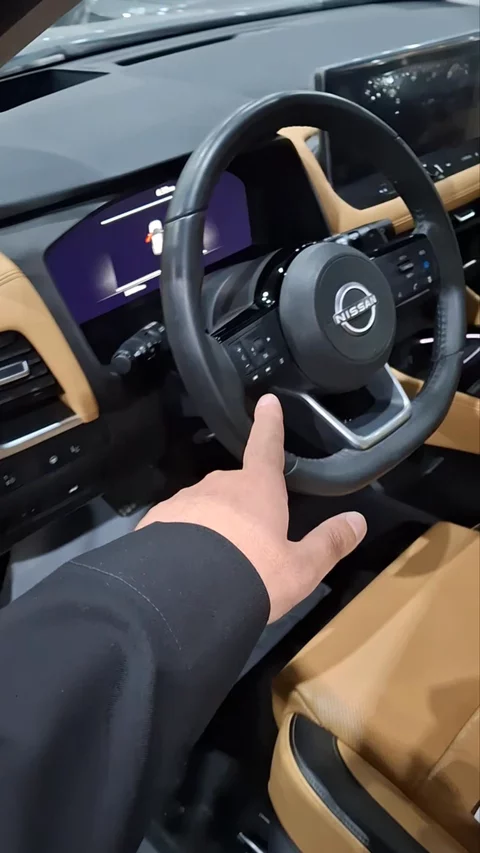 نيسان اكس تريل SV 2024