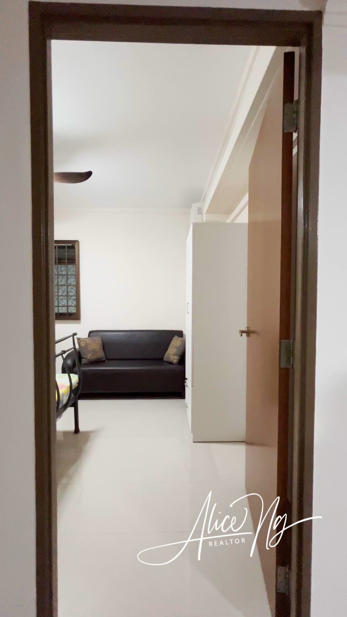 Common Room (HDB) for Rent in  551 Serangoon North Avenue 3 - Image 12