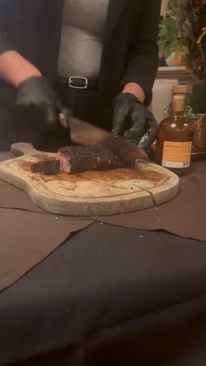 Osteria Umbra - Cutting of the Florentine Steak - Italian Near Me - Smithtown, New York