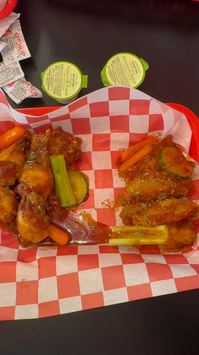 Craves - Party wings - Cordova, Tennessee