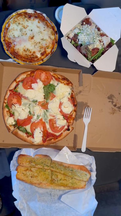 Dino's Pizza - Pizza Near Me - Burbank, California