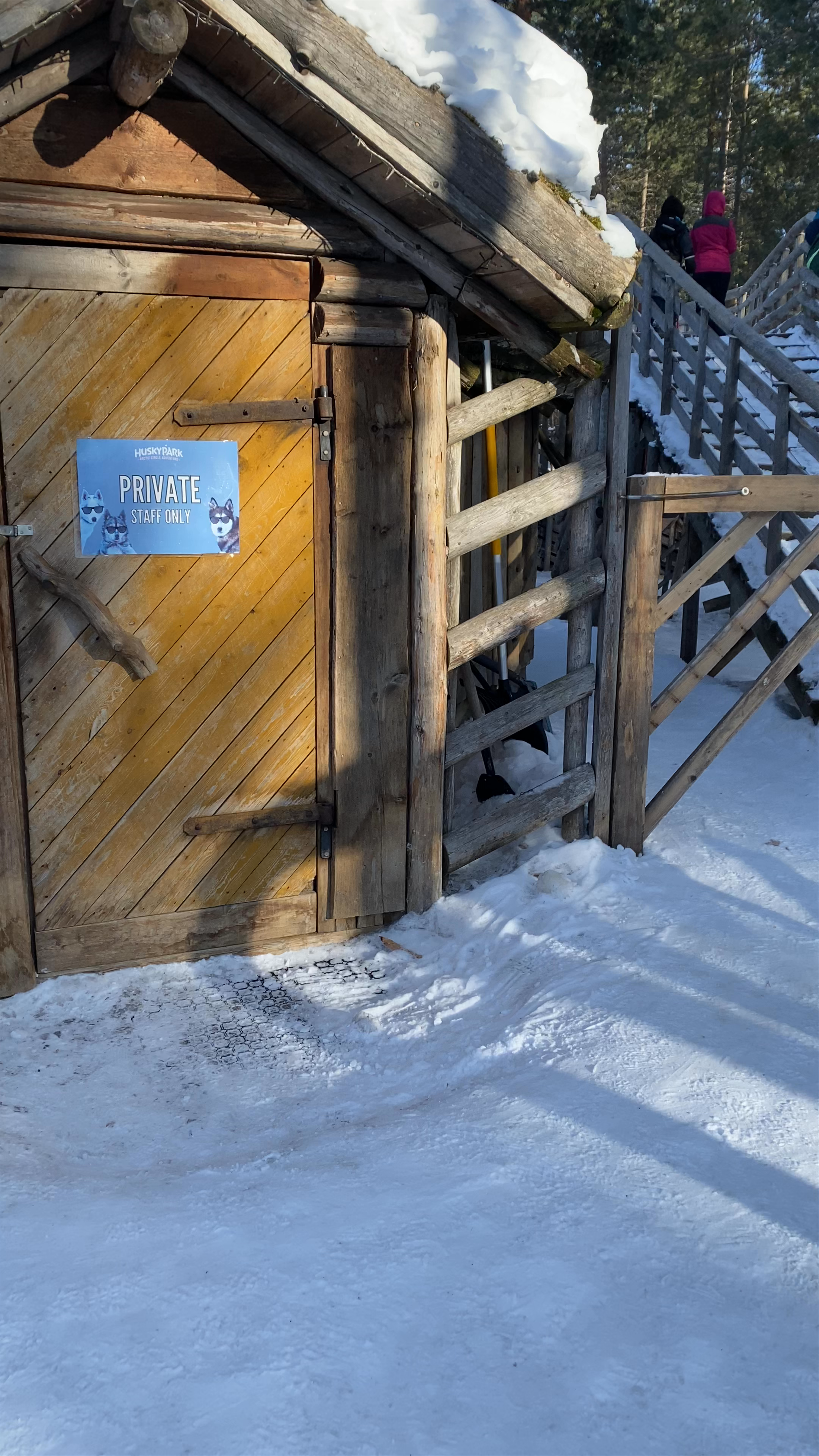 Arctic Circle Husky Park Experience in Rovaniemi, Finland