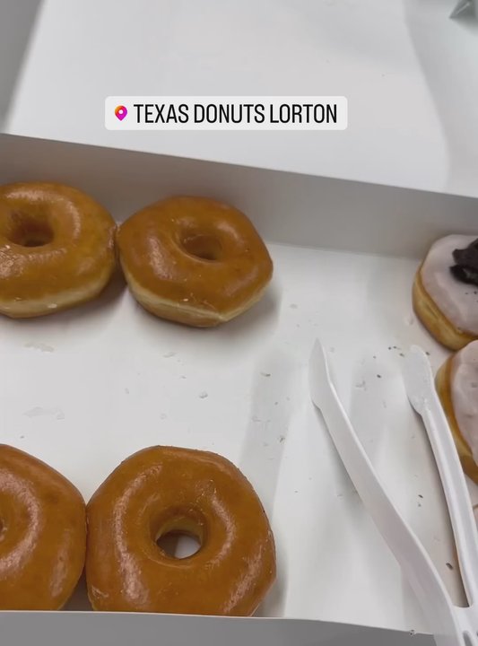 Texas Donuts - Great donuts! Fresh, fluffy, and light! I purchased 2 dozen this morning for a mtg and I must say this will be my now fav donut shop! - Donuts Near Me - Lorton, Virginia