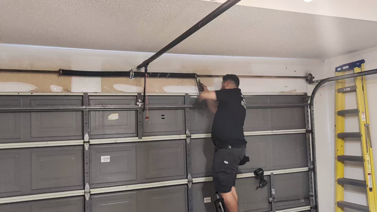 B2C Garage Door Repair - Garage Door Services Near Me