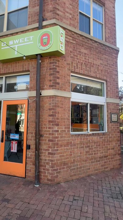O Sweet Tea - Entrance and patio - Bubble Tea Near Me - Columbus, Ohio