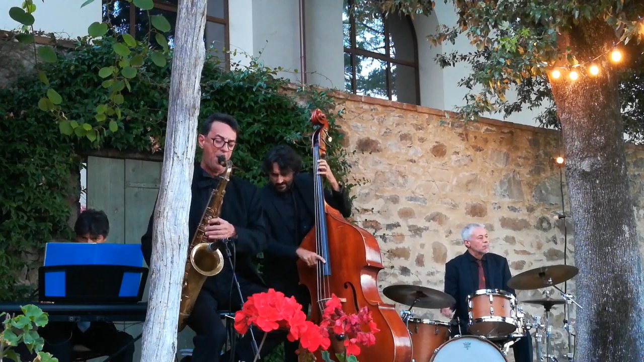 The Tuscany Jazz Collective - How High The Moon - video