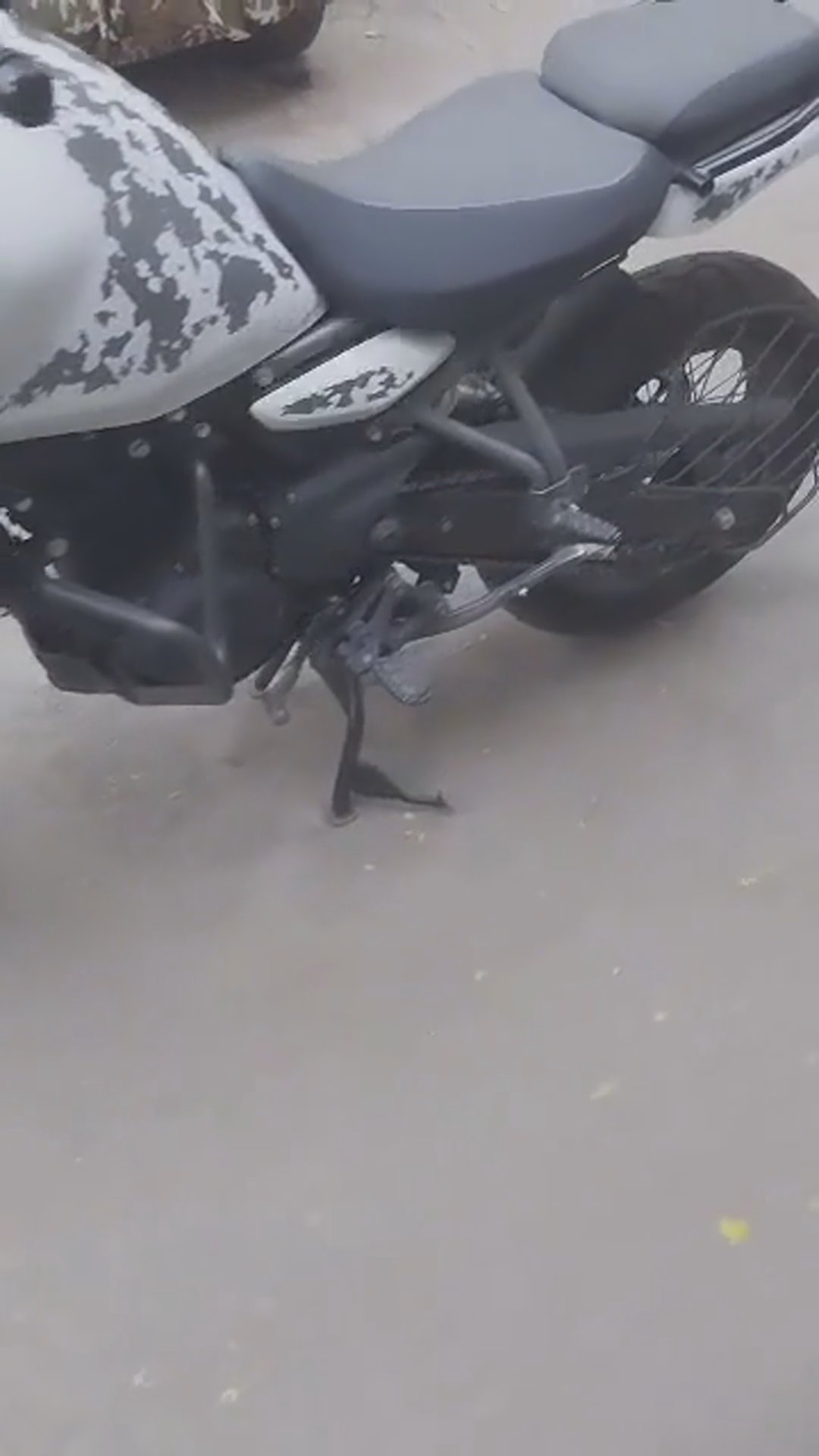 Walk-around video thumbnail