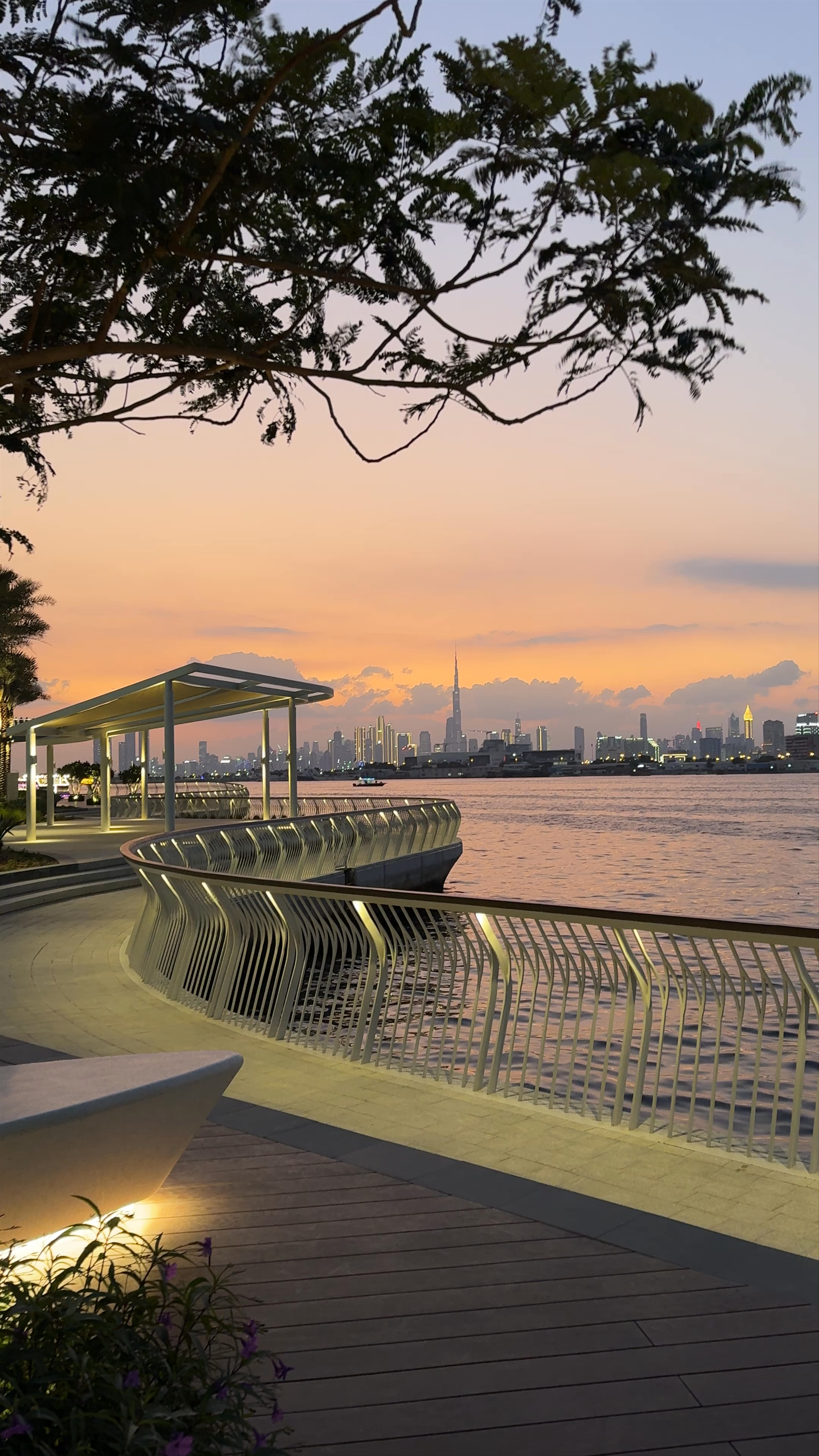 Creek Harbour Public Viewing Deck. - Dubai - United Arab Emirates