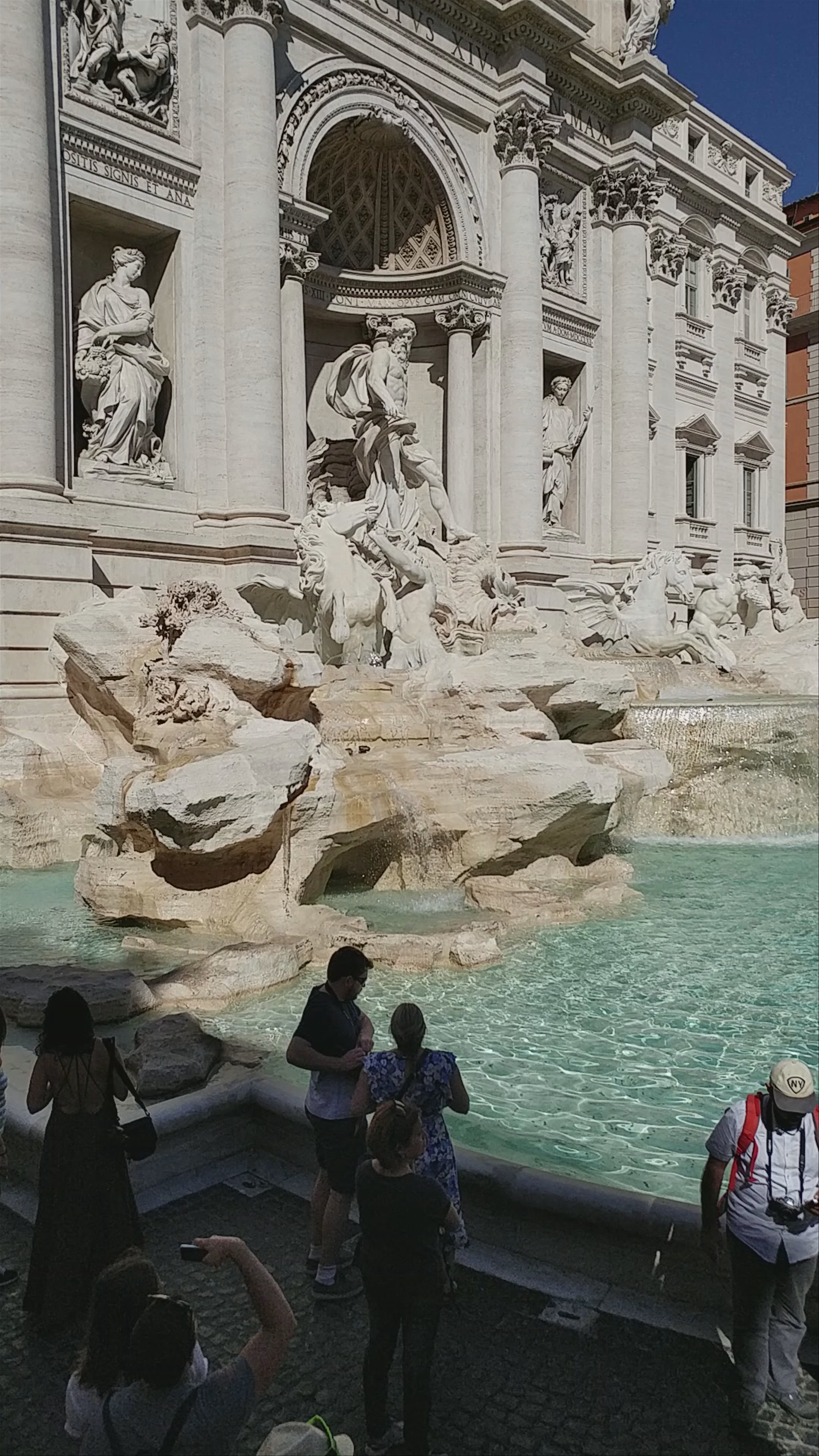 Fontana di Trevi: Experience Rome's Iconic Fountain Glory