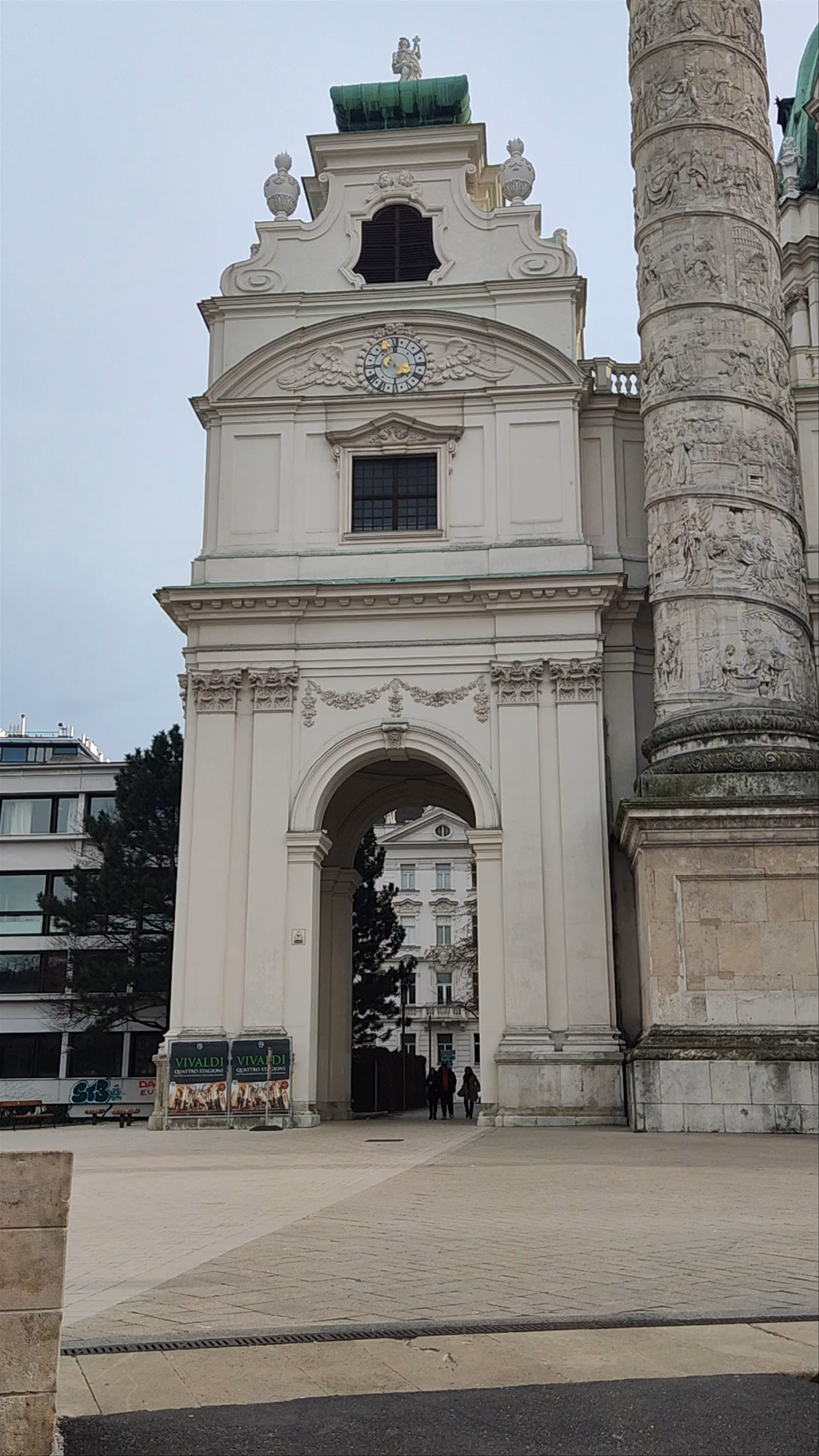 Experience the Majestic Karlskirche in Vienna's Karlsplatz