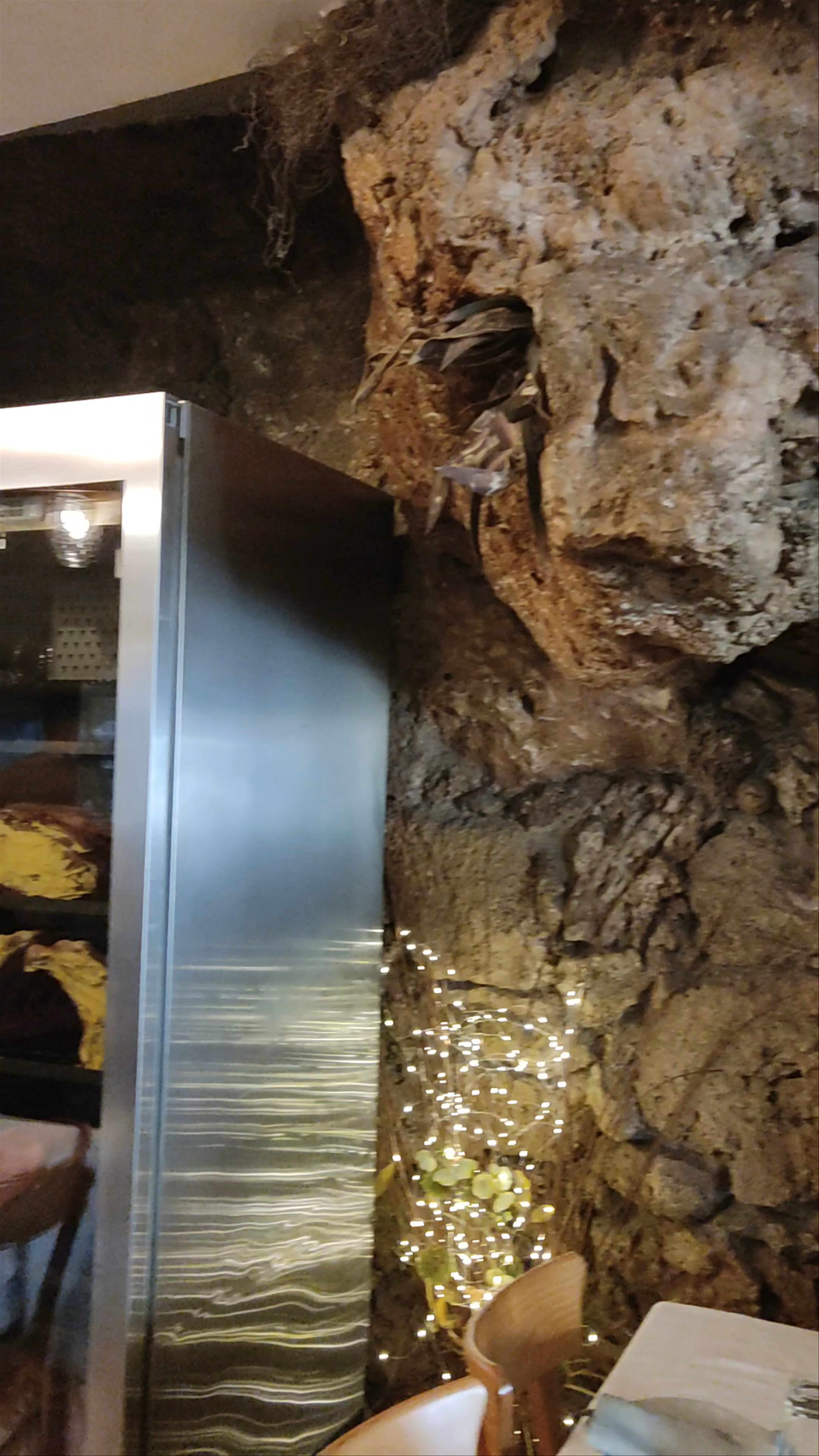 Cozy Cave-Style Restaurant Dining Experience in Veria, Greece