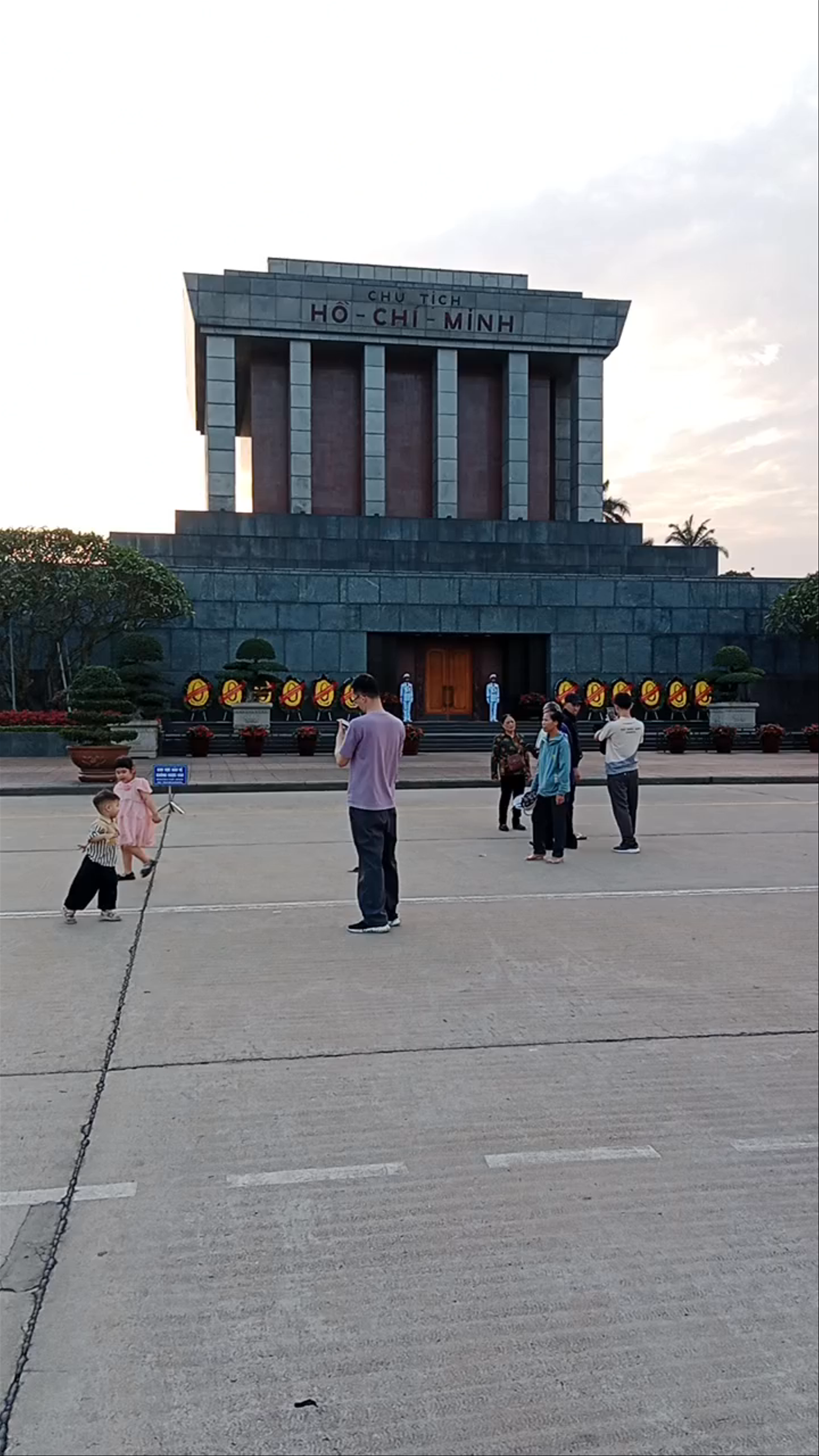 Ho Chi Minh Mausoleum: Majestic Tribute in Hanoi