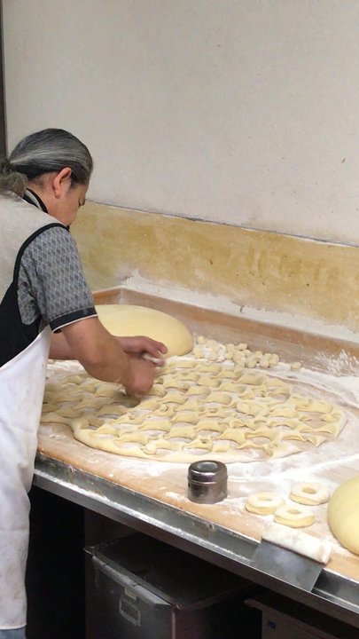 Moonlight Donuts - Made fresh every morning. - Donuts Near Me - Fillmore, California
