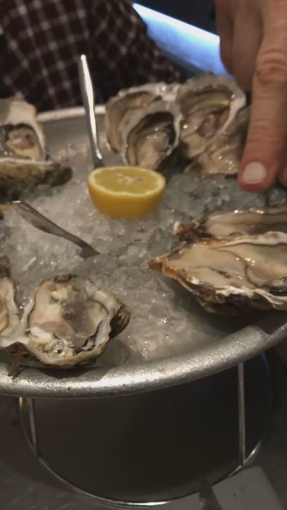Opium la Cabane - A great mashup of all their oyster selections! - Seafood Near Me - Paris, 75