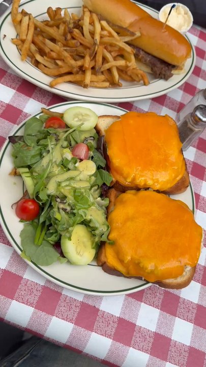 Fanelli's Cafe - American Near Me - New York, New York