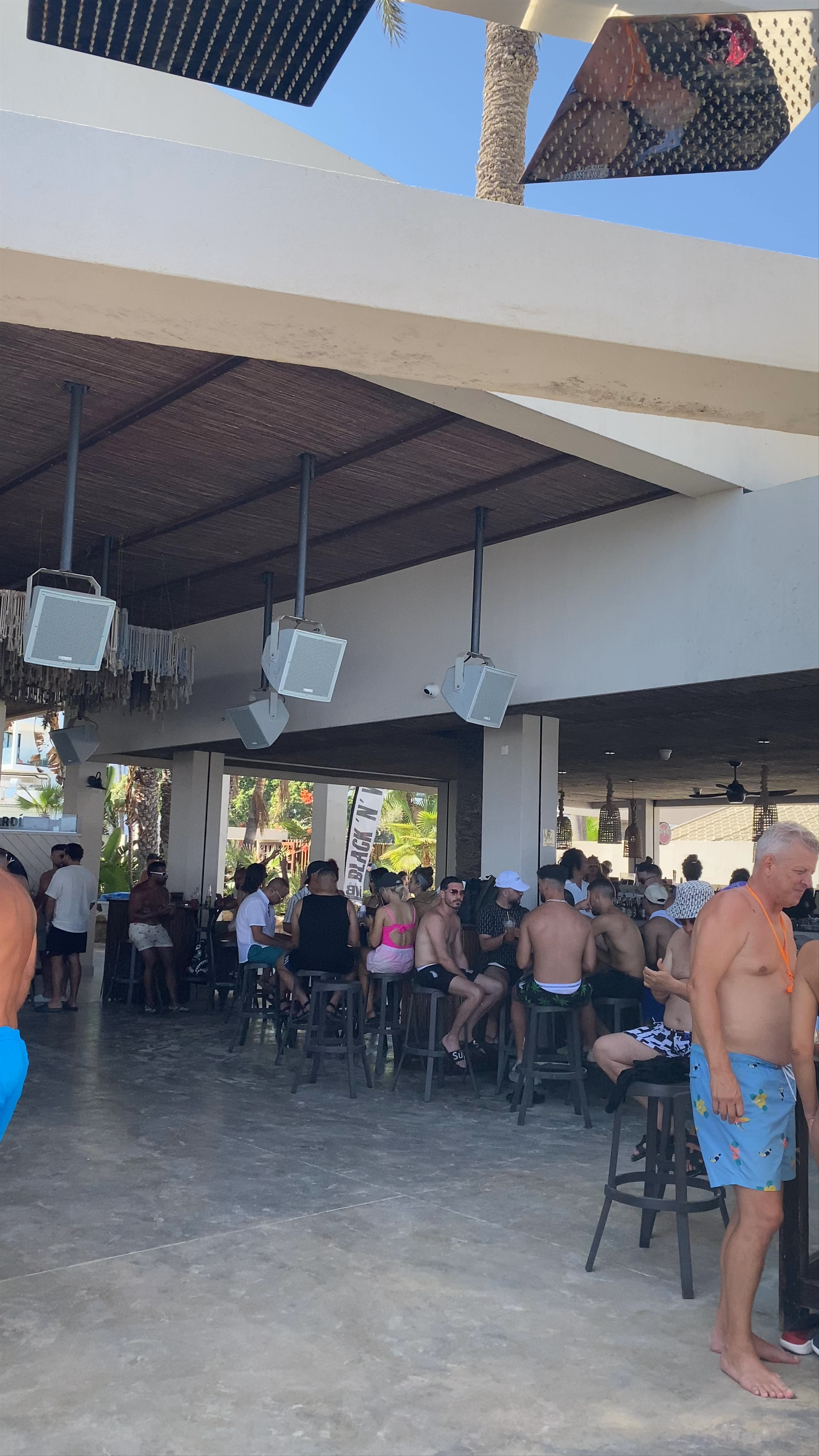 Nissi Bay Beach Bar