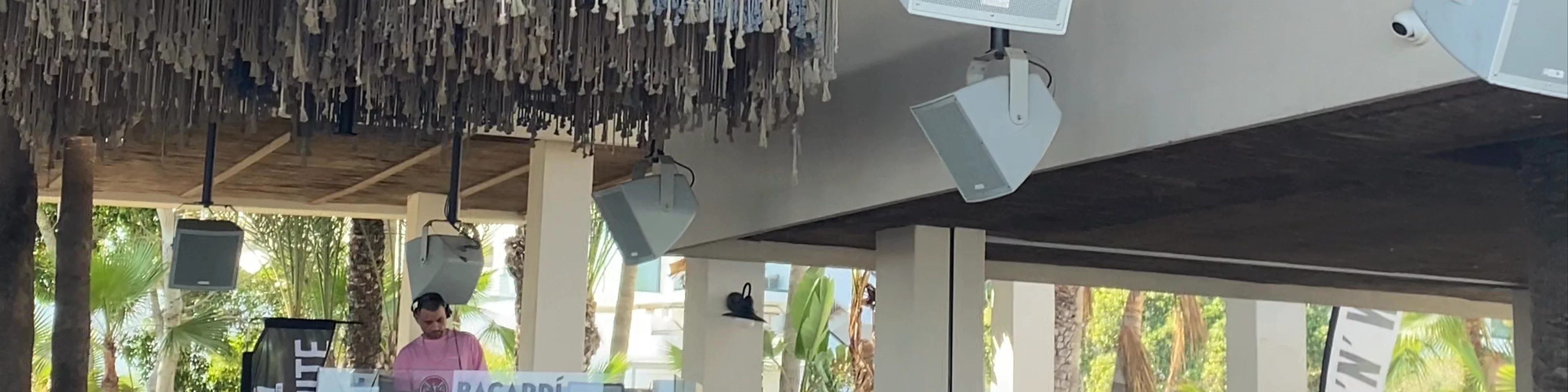 Nissi Bay Beach Bar