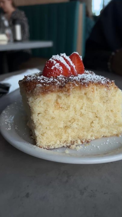 Glo's - Coffee cake - Breakfast & Brunch Near Me - Seattle, Washington