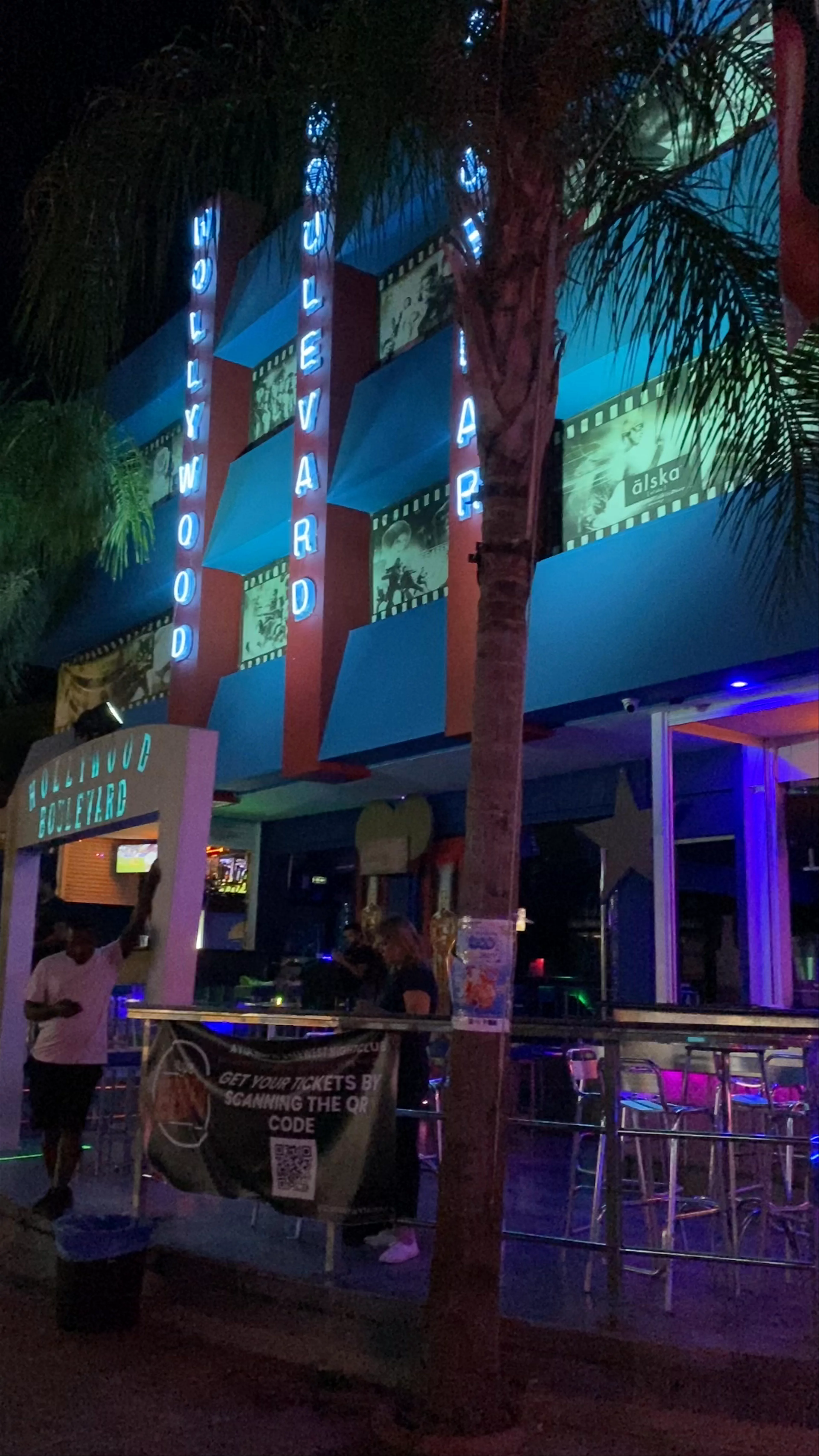 Hollywood Boulevard Dance Bar