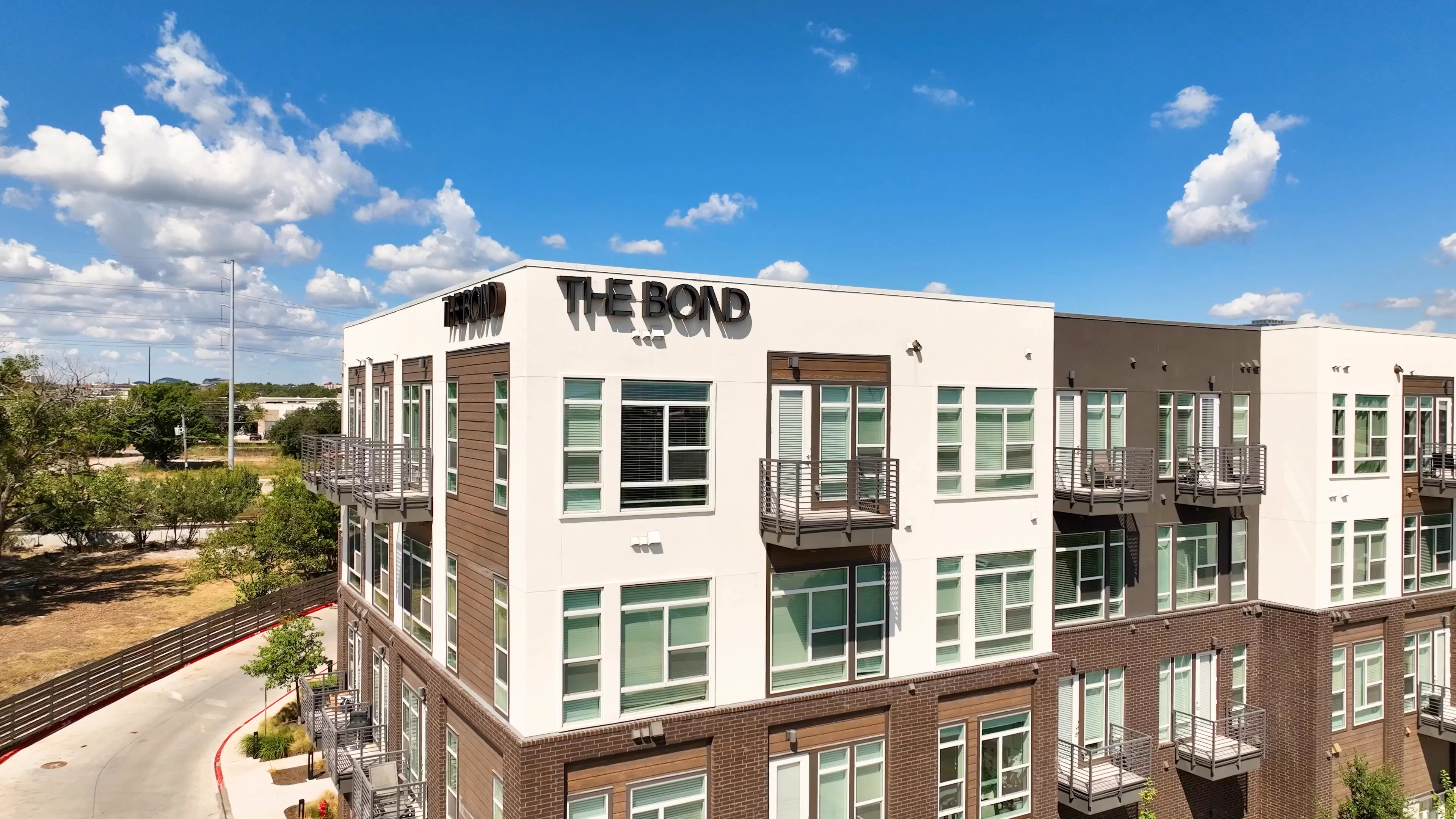 Luxury Apartments in North Burnet | The Bond, Austin, TX