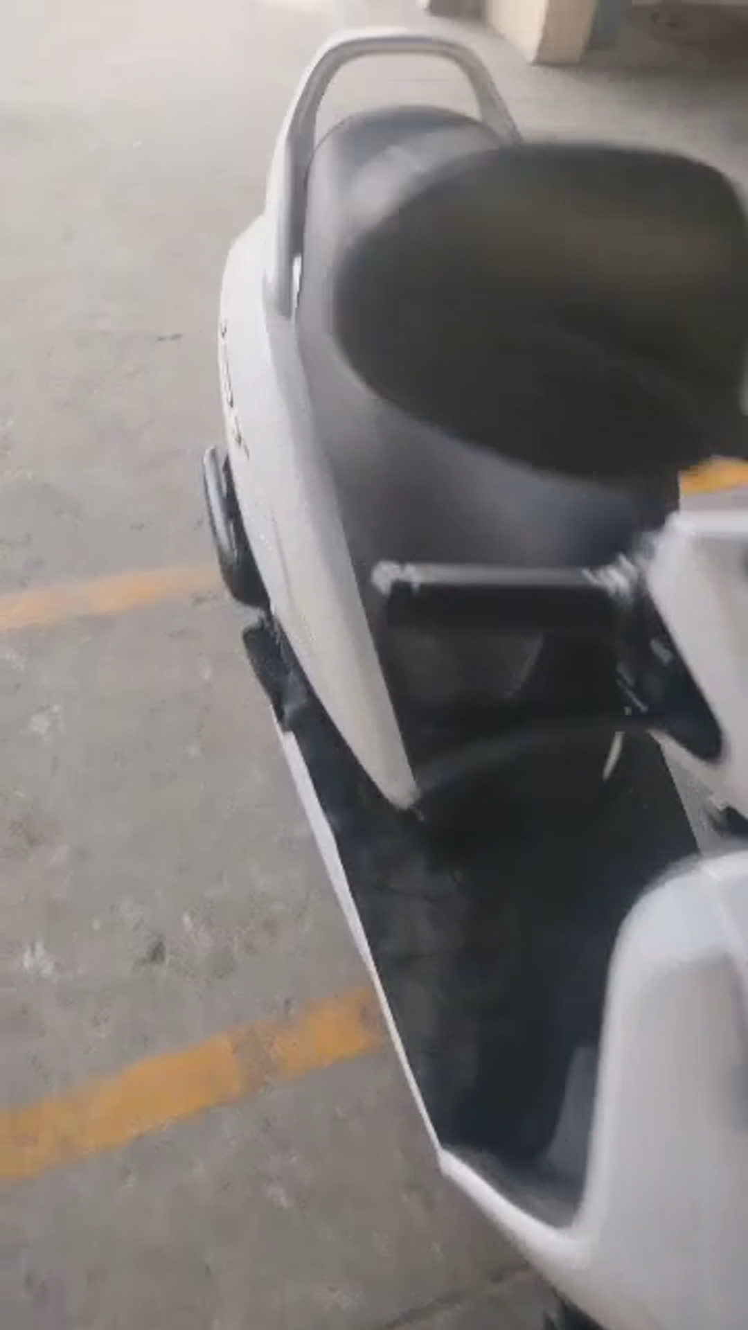 Walk-around video thumbnail