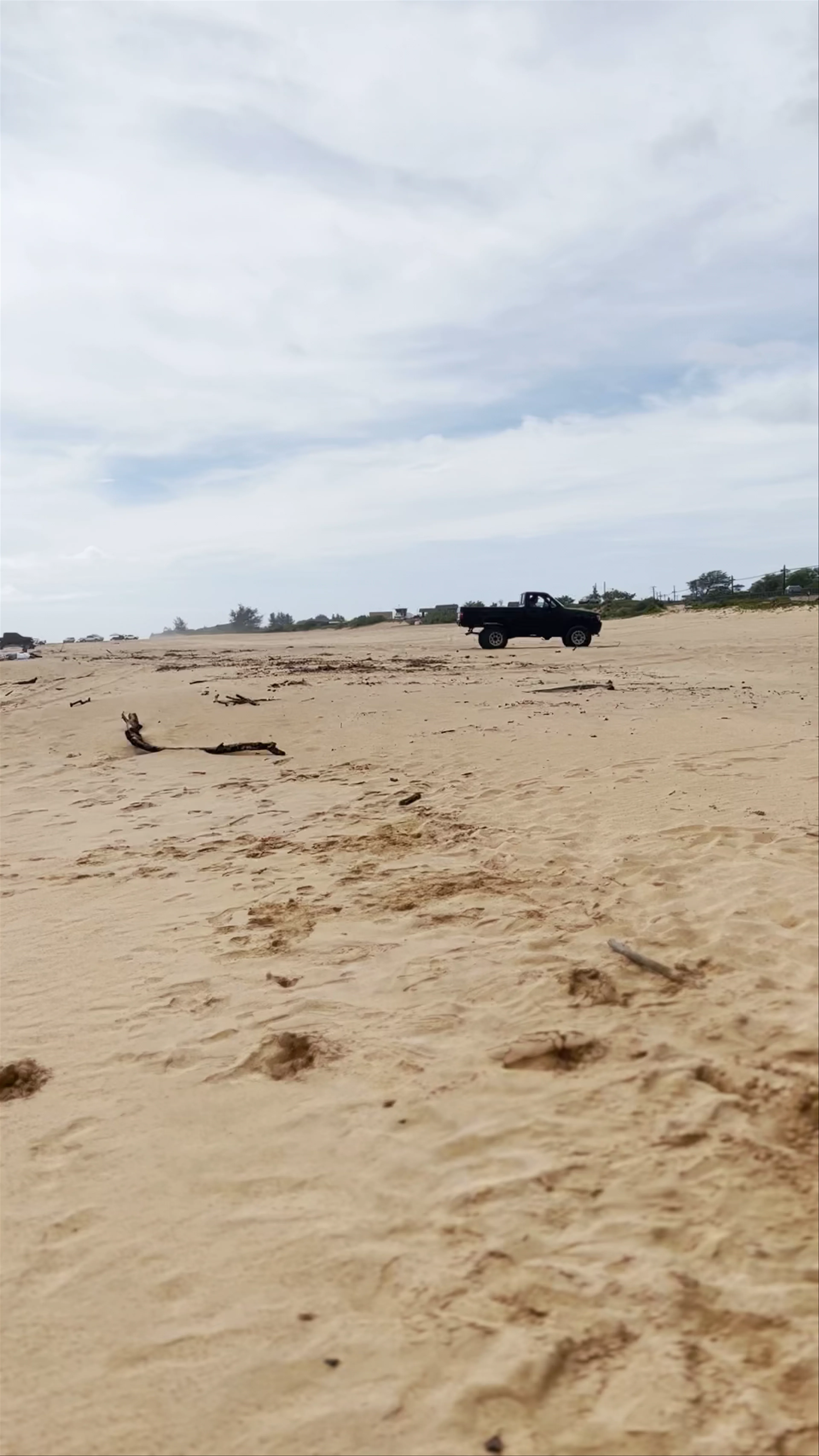Barking Sands Beach