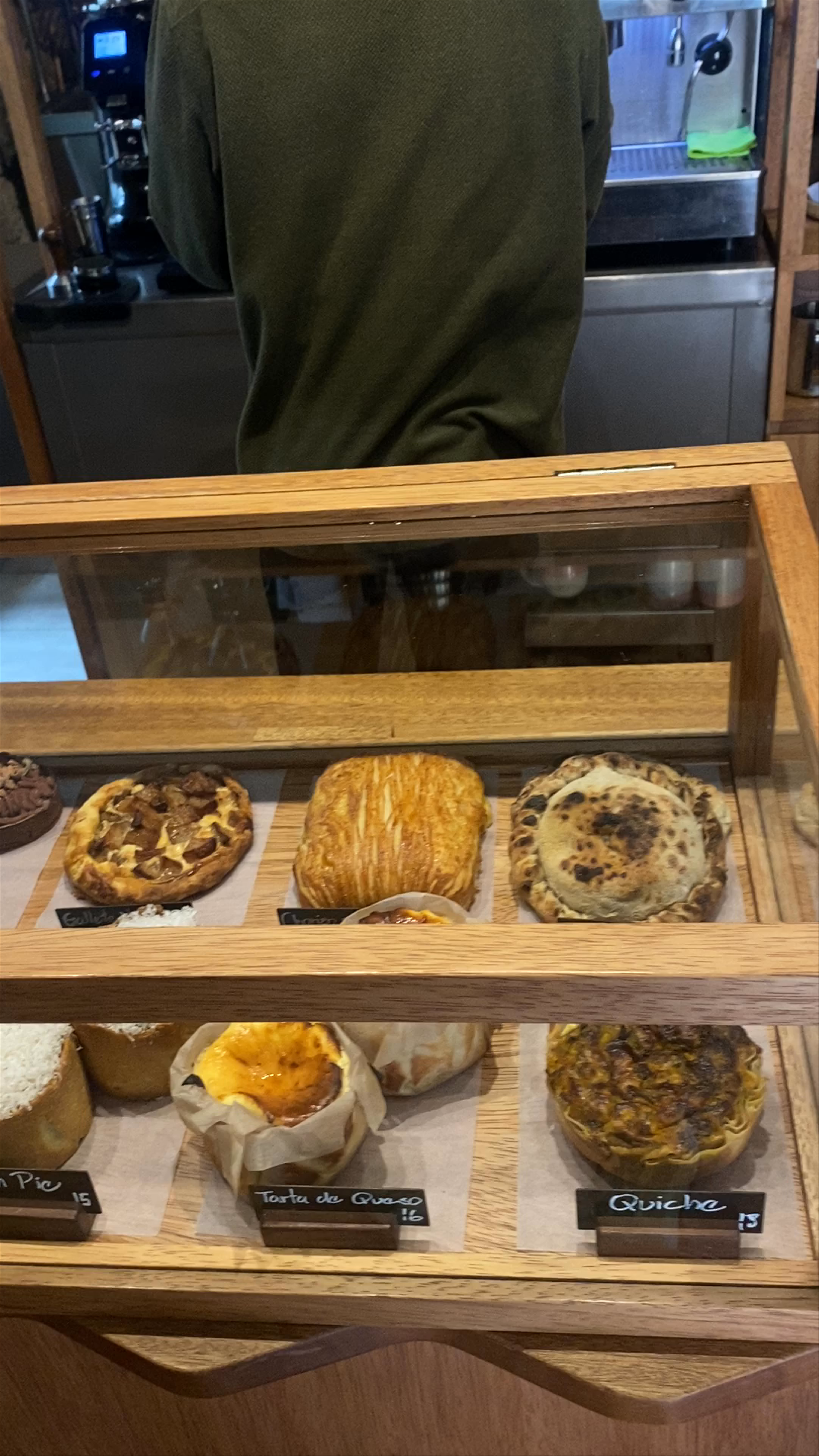 Cercanía Pan y Café: Cozy Bakery Delights in Cusco