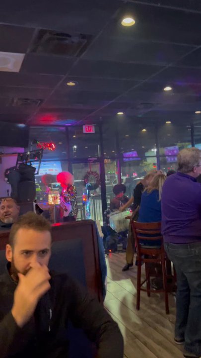Taps Bar and Grill - Sports Bars Near Me - Jacksonville, Florida