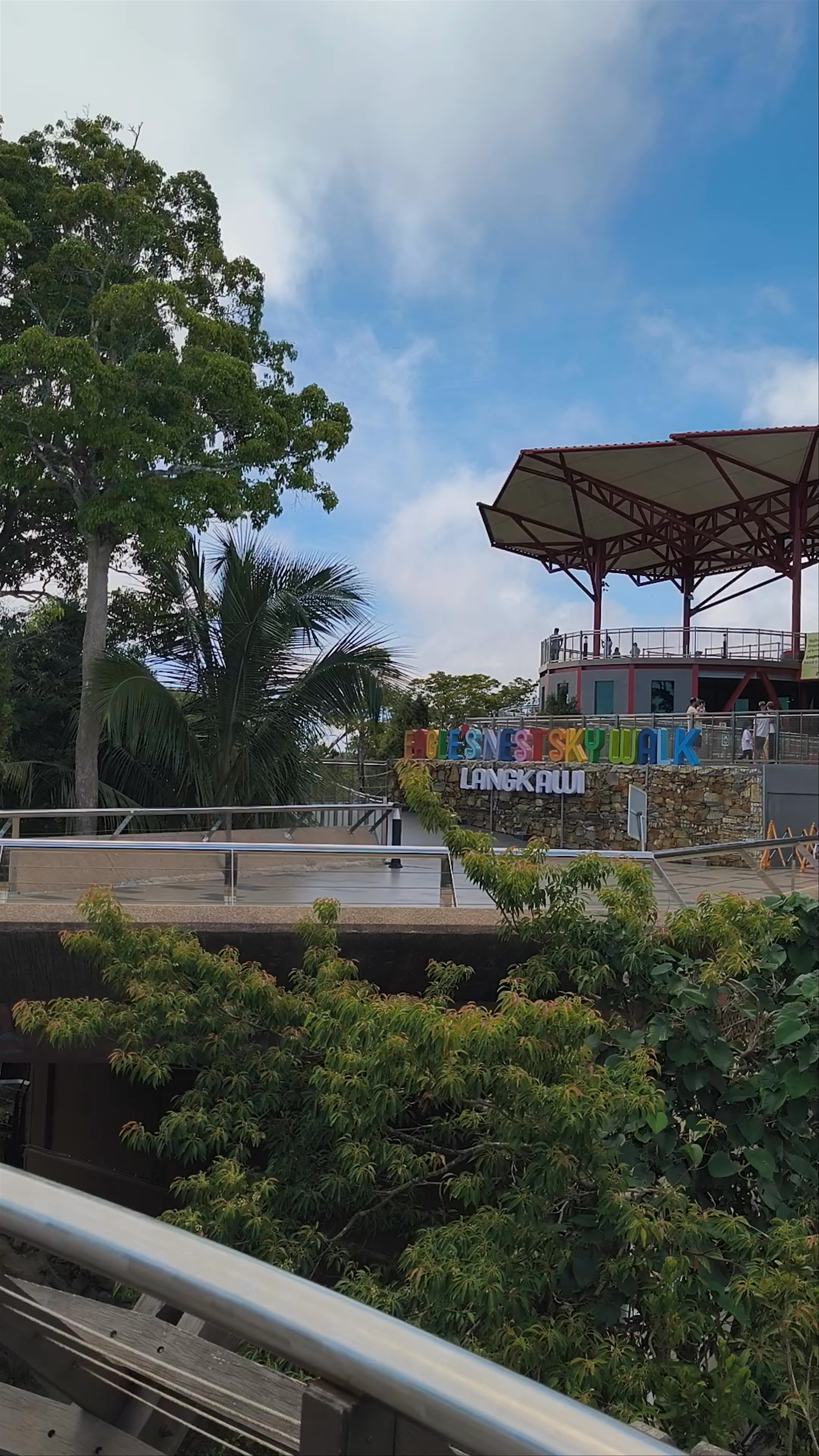 Eagle's Nest SkyWalk: Thrilling Panorama in Langkawi