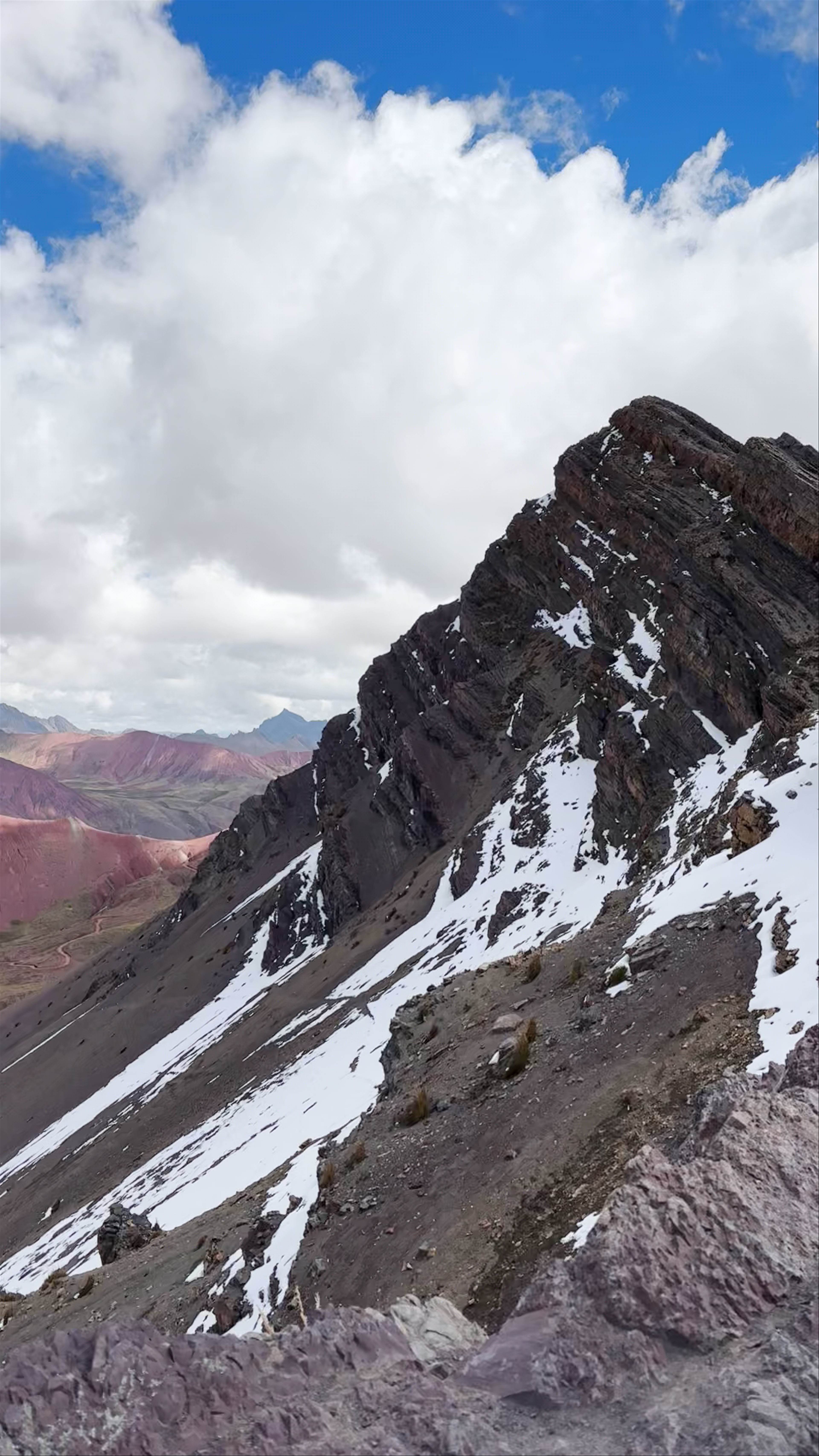 Epic Mountain Vistas of Valle Rojo Pitumarca Rio Rojo, Peru