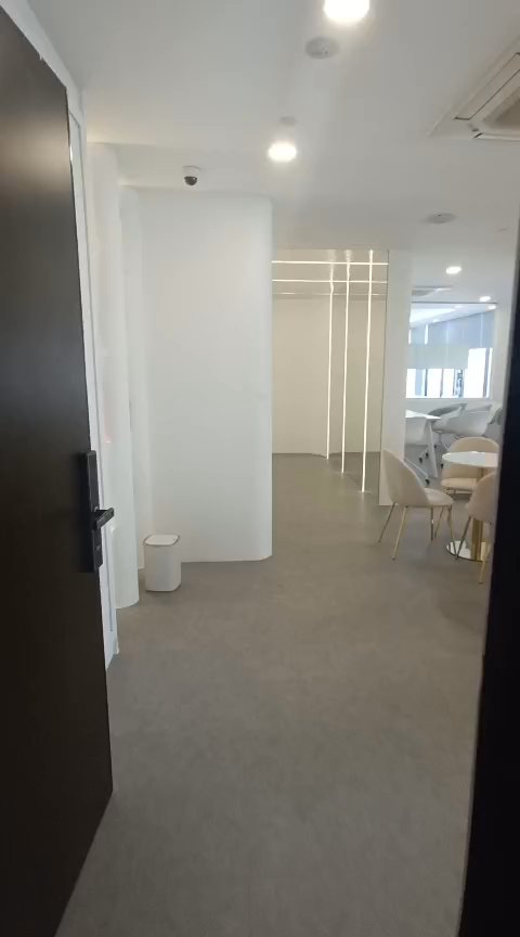 Light Industrial (B1) for Rent in  First Centre - Image 11