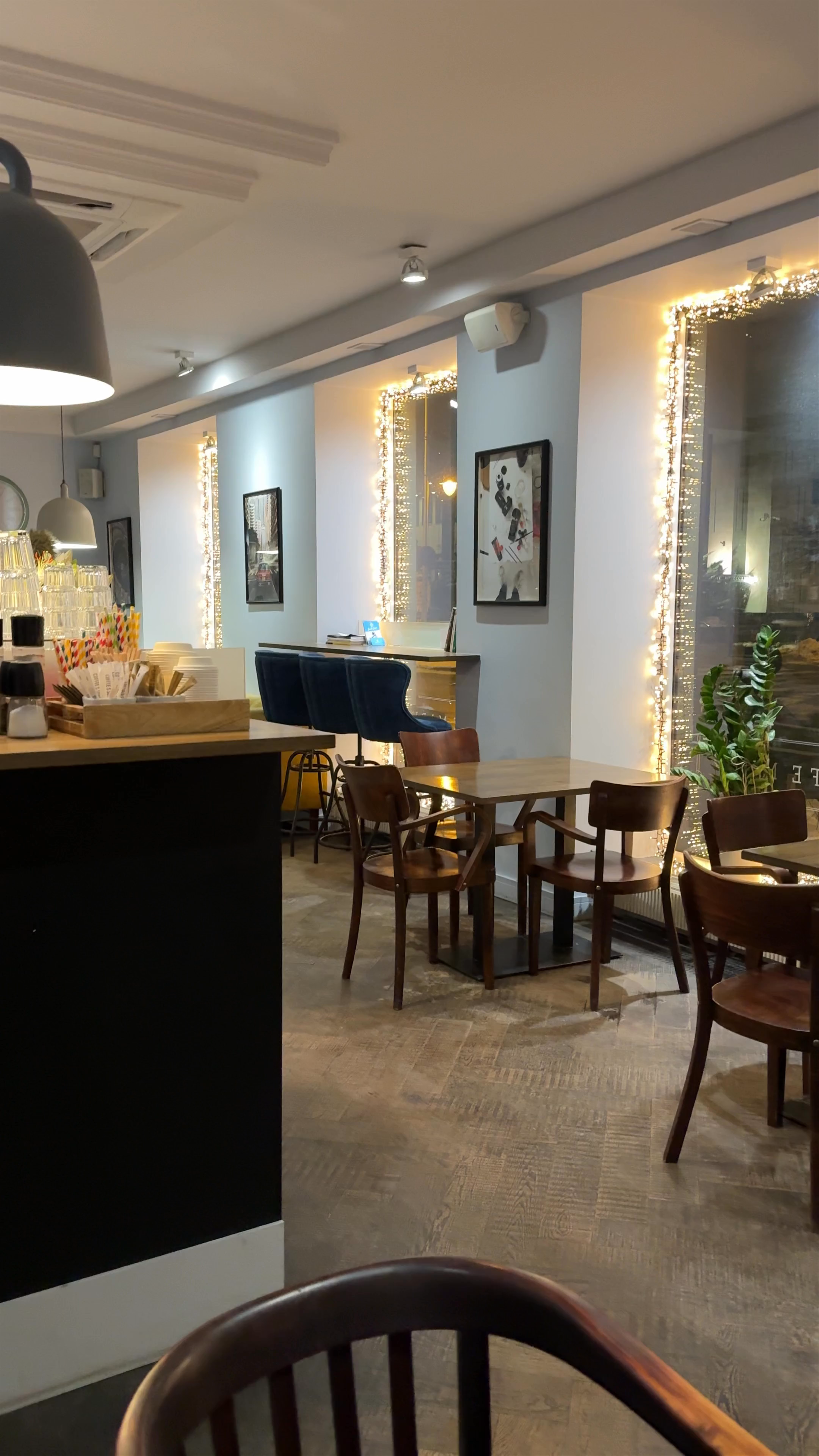 Cafe Mari