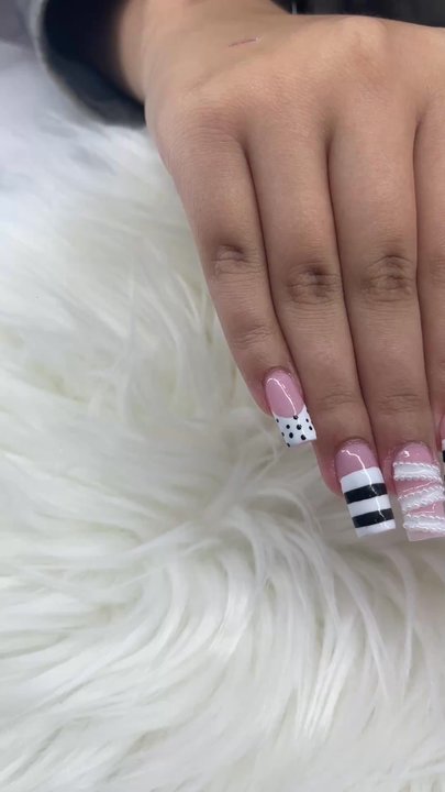 Goldust Nails Bar - Nail Salons Near Me - Peoria, Arizona