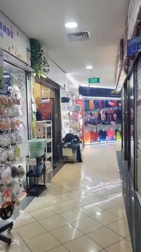 Shop / Shophouse for Rent in  Queensway Shopping Centre/Queensway Tower - Image 12