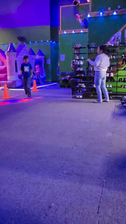 Froggy Jumpers - Inside of the jumper place - Indoor Playcenter Near Me - South Gate, California