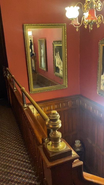 Redstone Inn - Hotels Near Me - Dubuque, Iowa