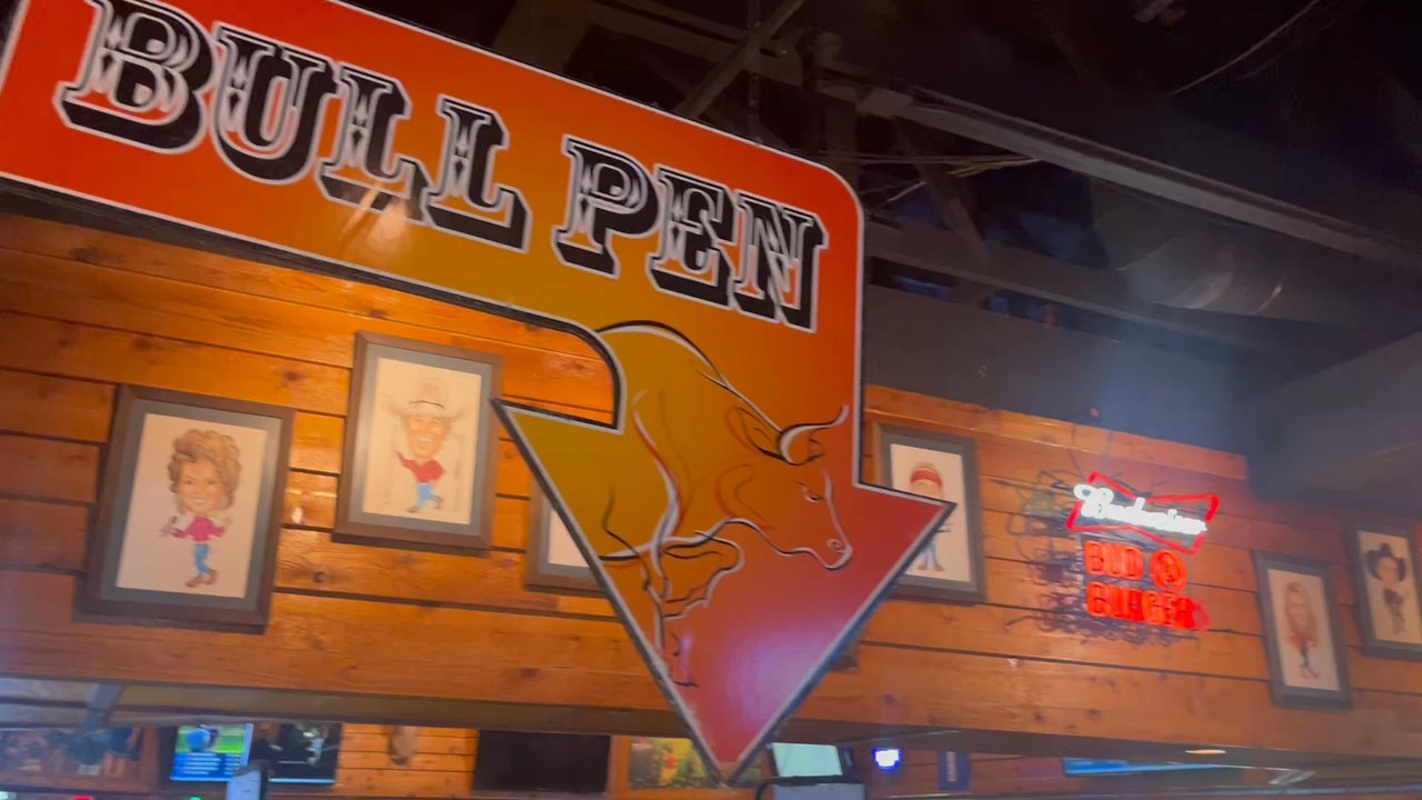 Texas Roadhouse - Steakhouses Near Me - Asheville, North Carolina