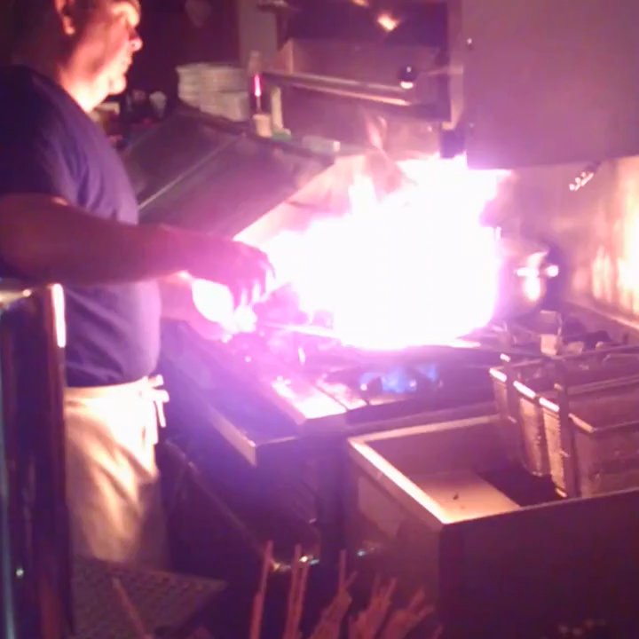 Oxford Tavern - Alan doing his magic! - Italian Near Me - Barrington, Rhode Island
