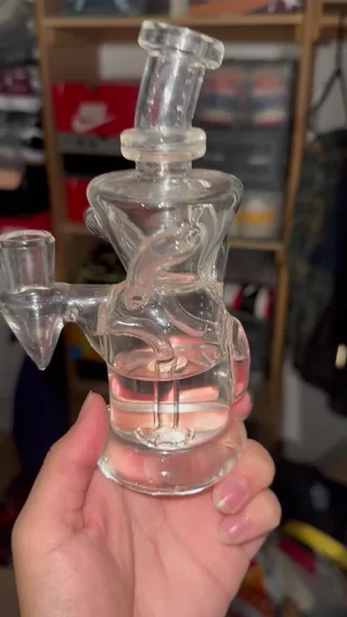 Preview pic of Chubbs glass tornado recycler