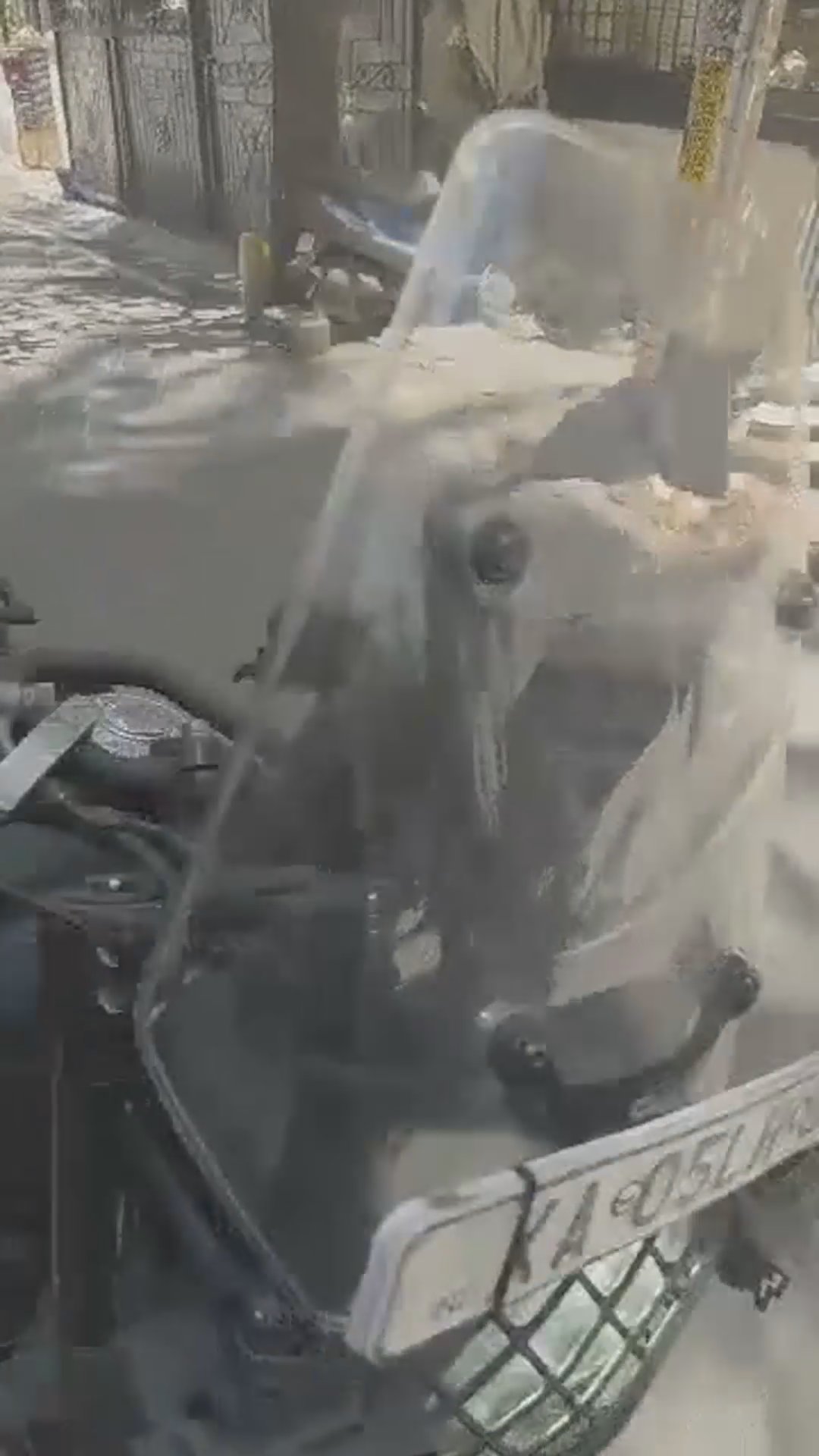 Walk-around video thumbnail