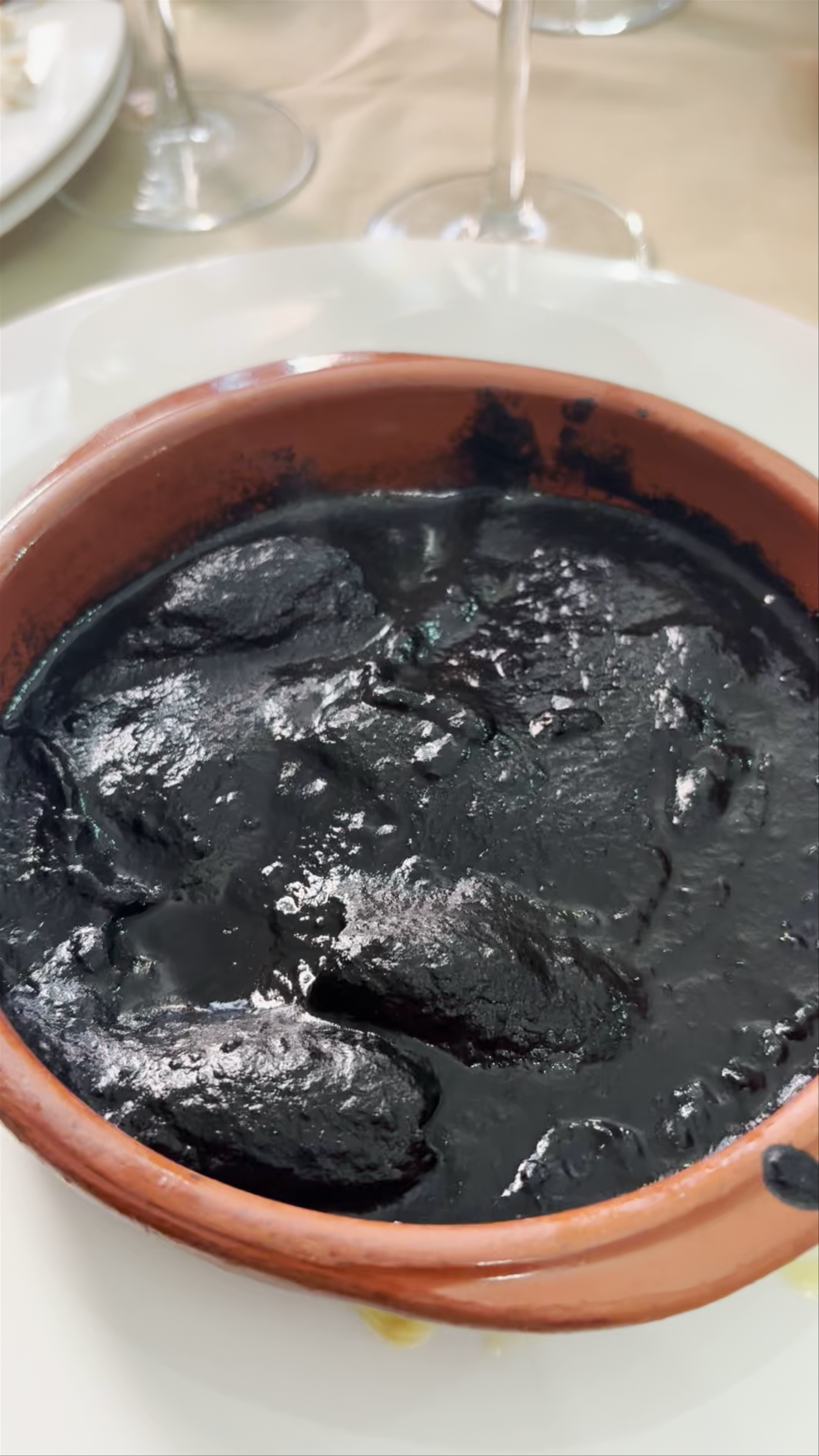 Savoring Traditional Basque Cuisine at Restaurante Rosario Bodegón, Barakaldo