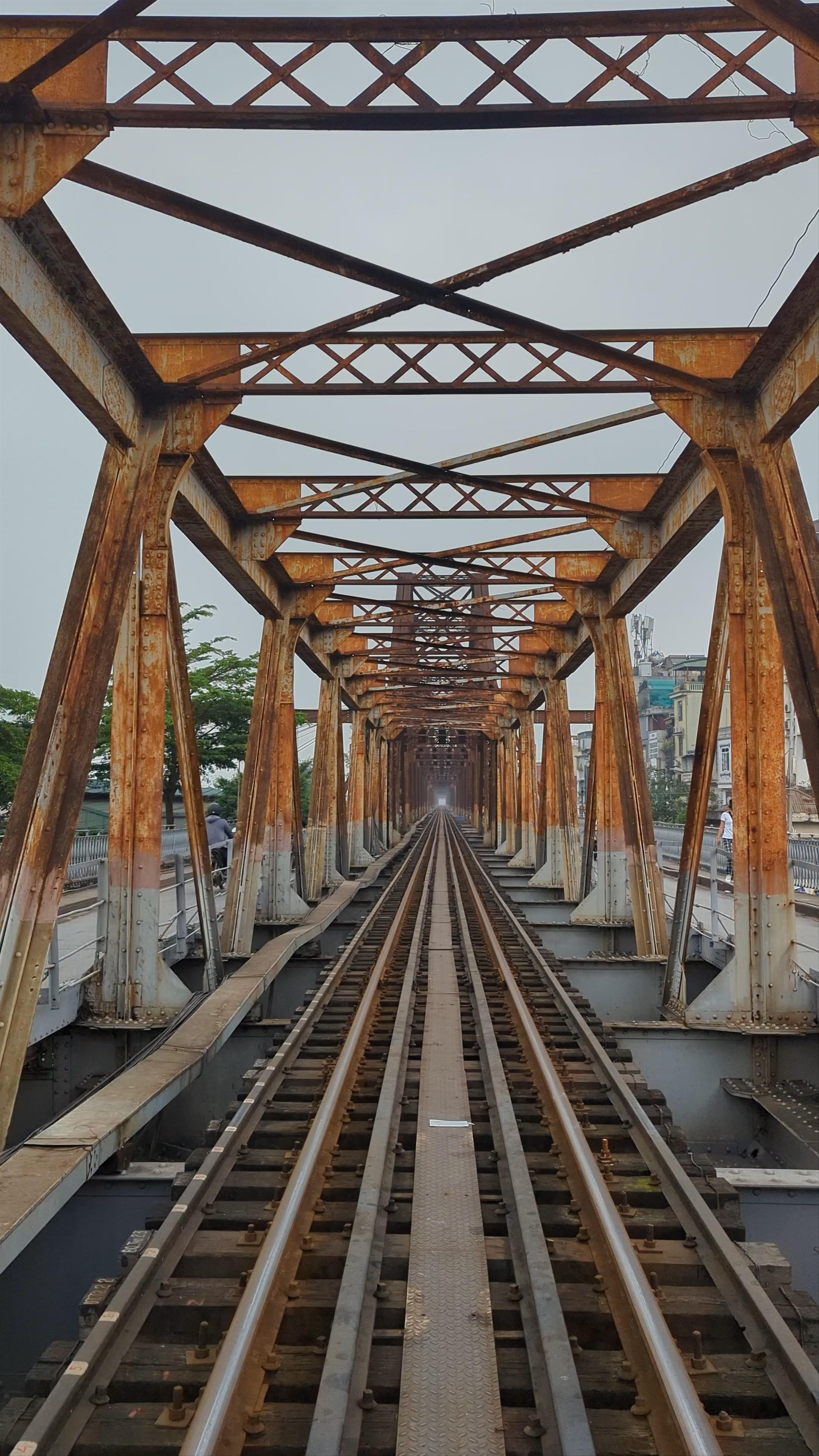 Long Bien Bridge: Historic Iron Legacy in Hanoi