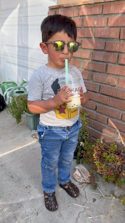 Chaca Tea Bar - First time trying this place and love it! My little man loved the Mango Smoothie w/ boba    Must try them!! - Bubble Tea Near Me - Banning, California