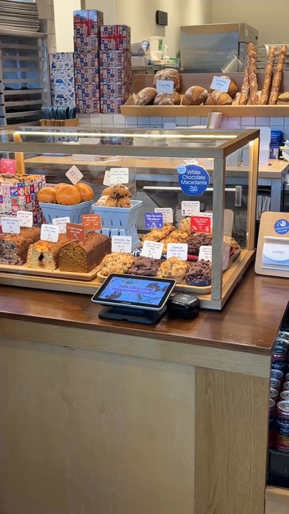 Levain Bakery - Bakeries Near Me - Los Angeles, California