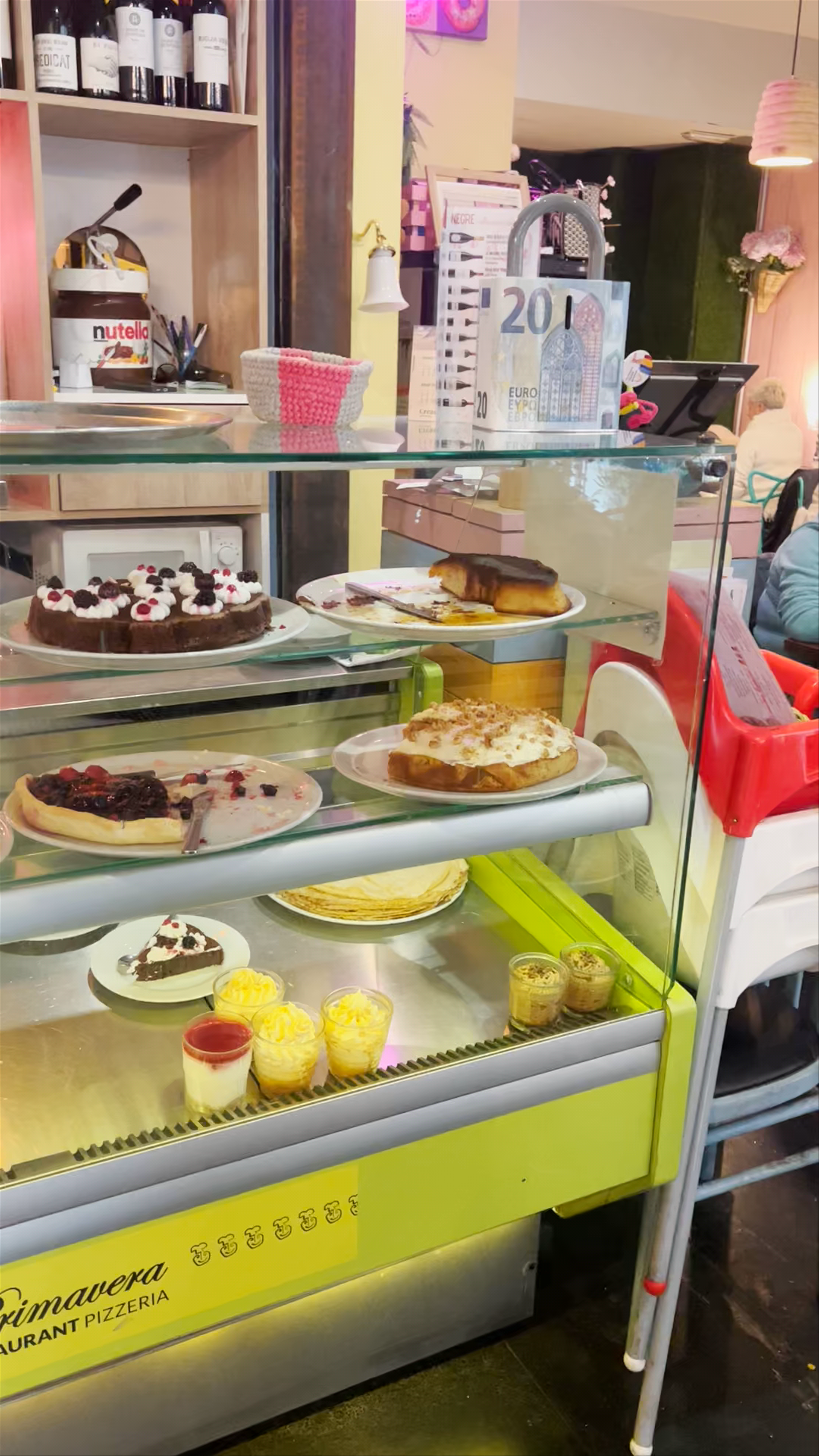 Cozy Dessert Display at Restaurant Pizzeria Primavera in Andorra la Vella
