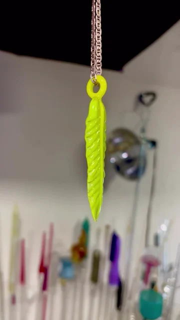 Preview pic of Stardust over Roswell leaf pendant