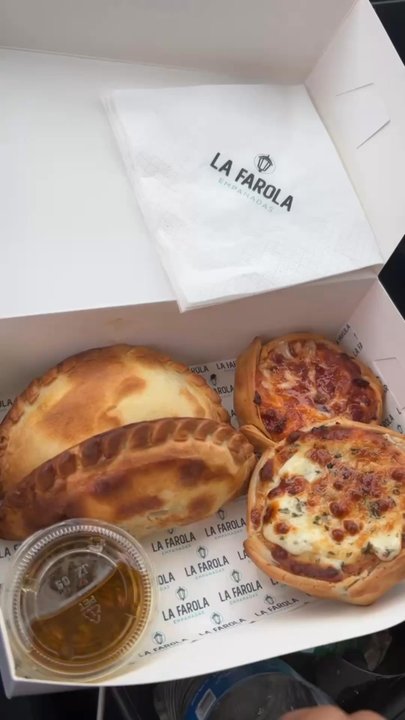 La Farola Empanadas - Empanadas Near Me - Costa Mesa, California